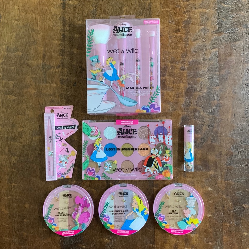 NIB Wet n Wild x Disney Alice In Wonderland 7pc Mixed Makeup Bundle